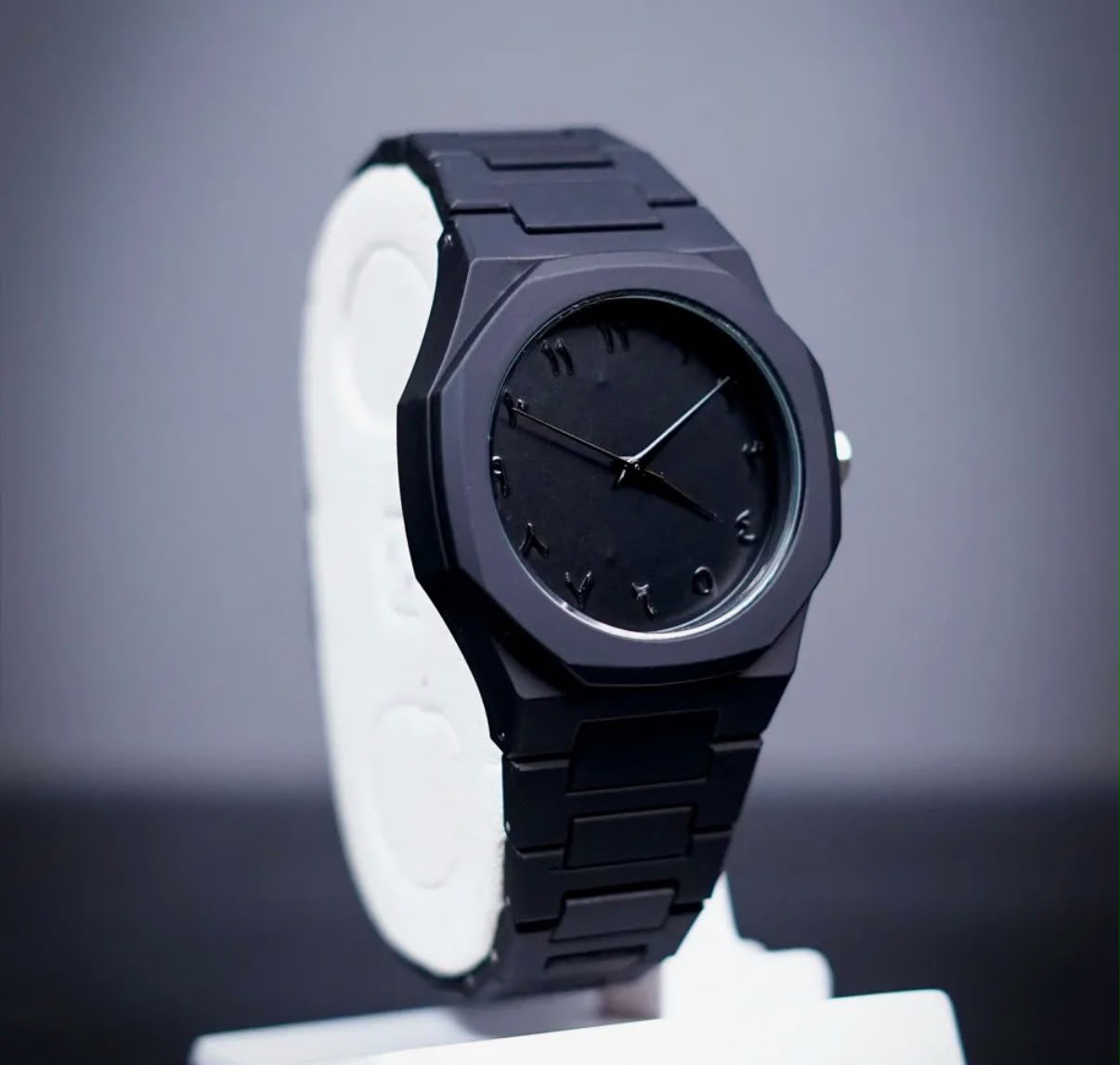 BLACK AURA ARABIC WATCH